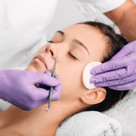 Limpieza facial profunda cosmética